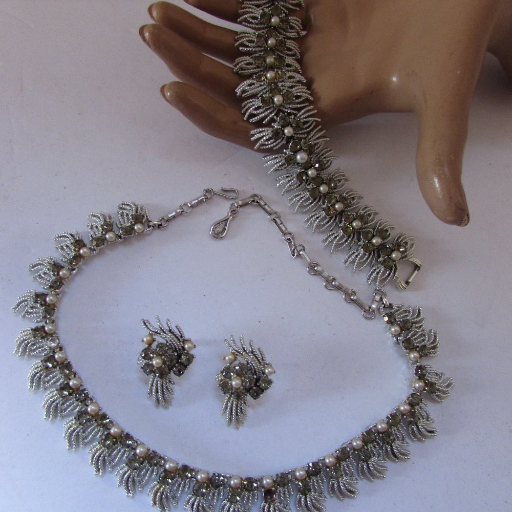 SALE  Vintage Pegasus Coro Set Silver Tone